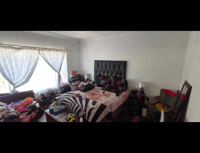 3 BEDROOM APARTMENT FOR SALE IN RUSTENBURG CENTRAL
